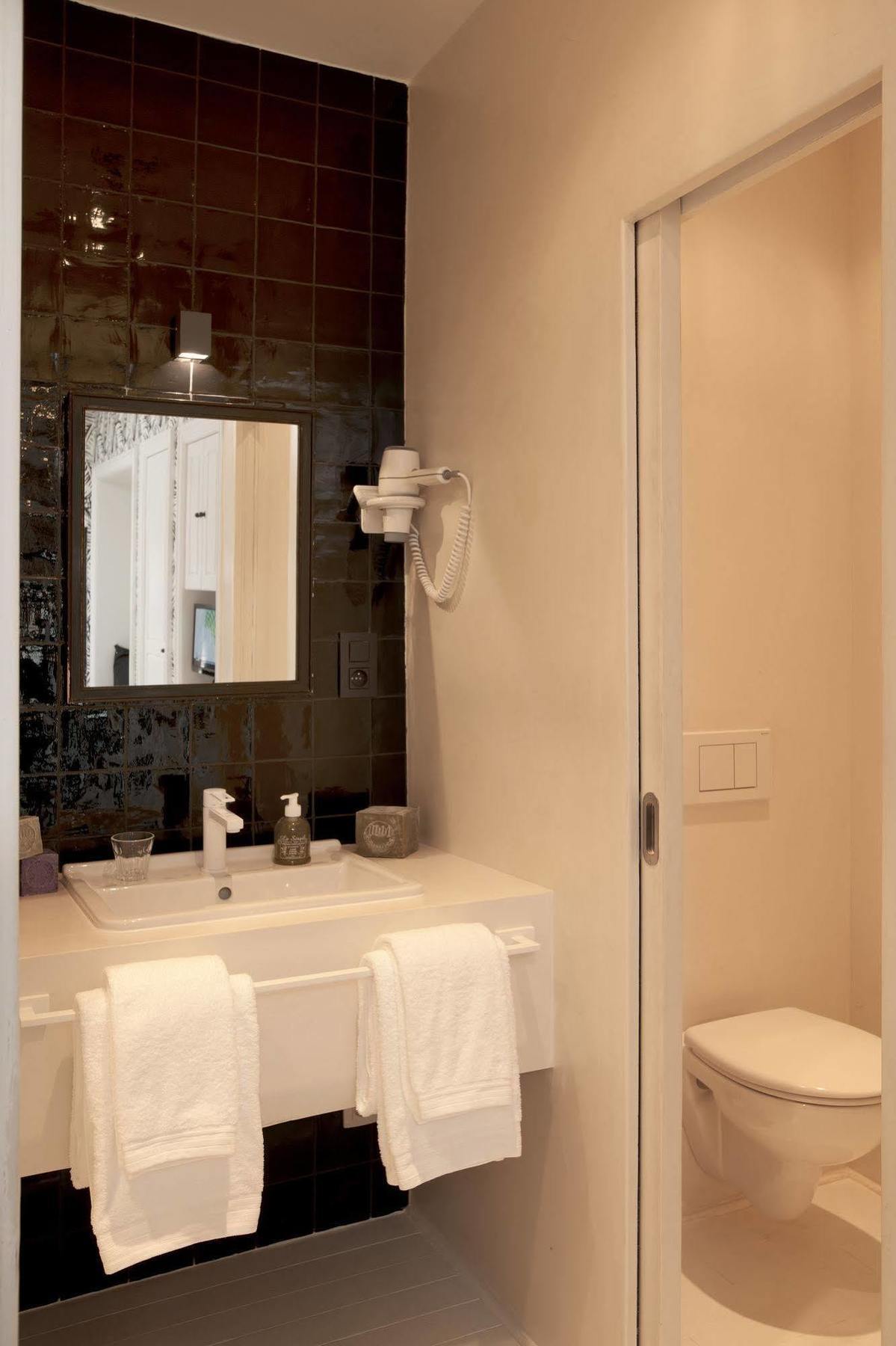 La Maison Haute Guesthouse Brussel Bagian luar foto